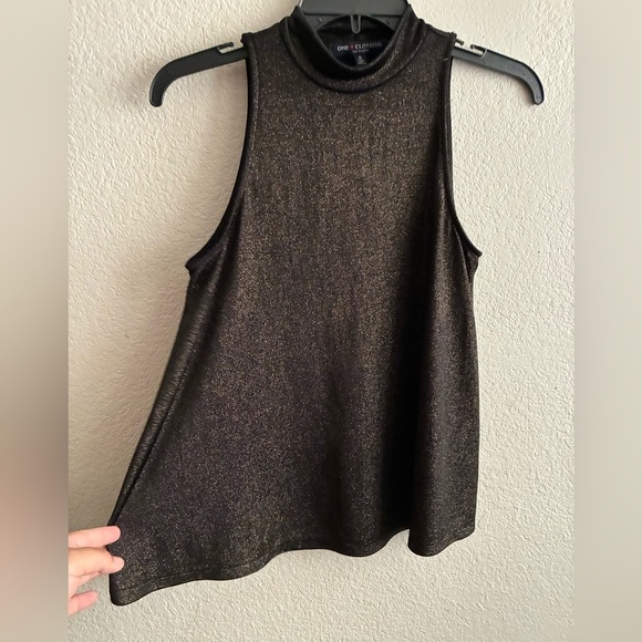 One Clothing Metallic Gold Mock Neck Swing Tank S - Picture 4 of 11